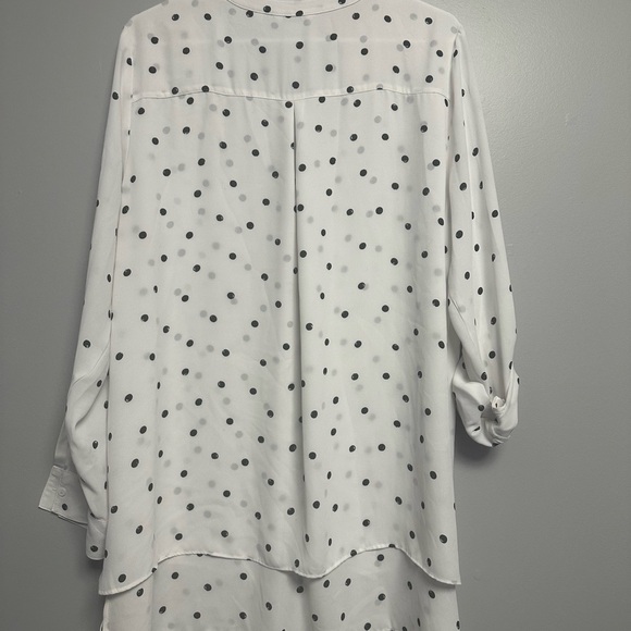 **3 for $15**Reitmans White Polka Dot Blouse - Picture 4 of 5